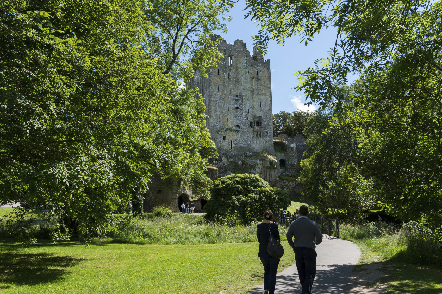 People touring the Blarney Castle