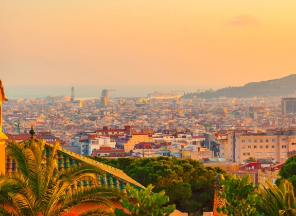 1.-Barcelona-Cityscape-Sunset-1800x600