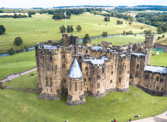 alnwick-castle_692170087_web