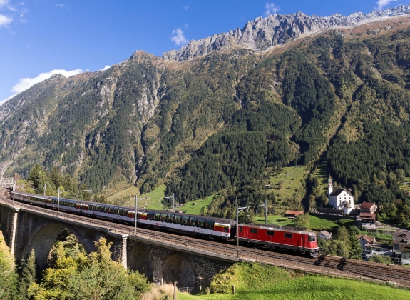 gotthard-panorama-express_wassen