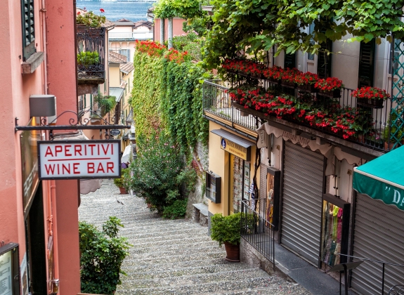 stairs-to-lake-como
