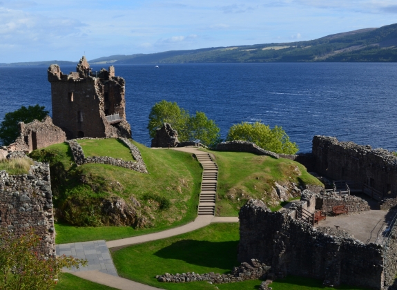 urquhart-castle