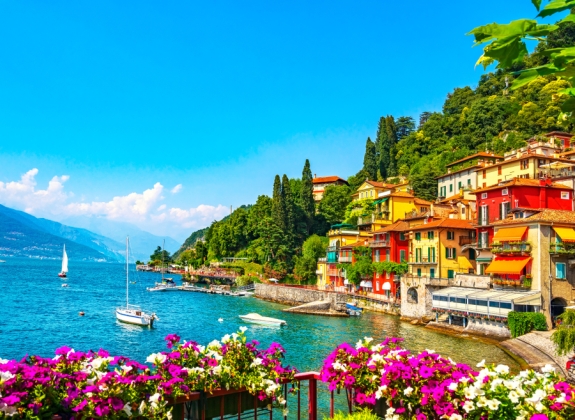 varenna-town-lake-como-italy