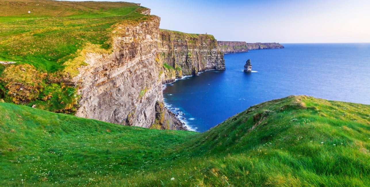 ireland_cliffs_505782529_web.jpg