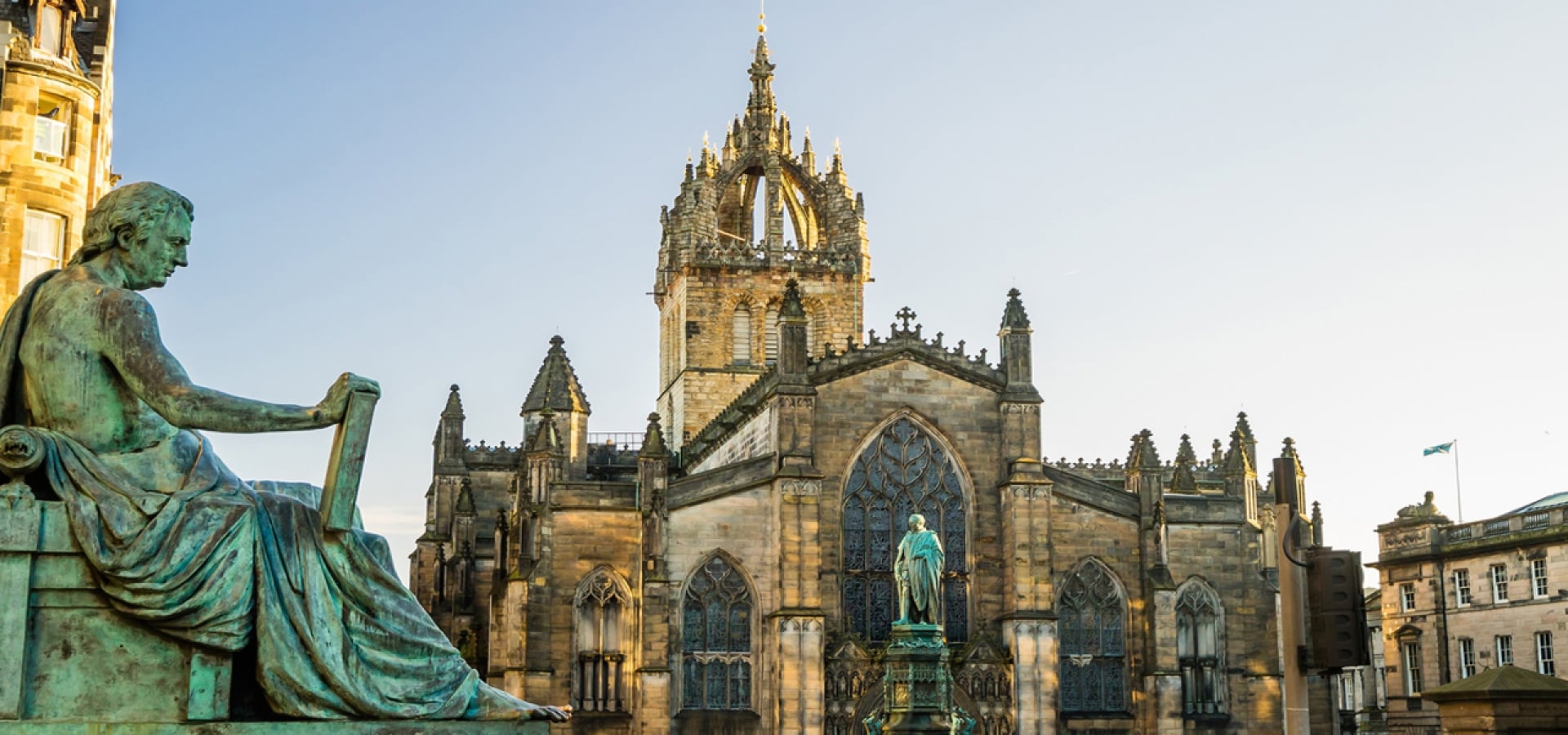 1.-Street-View-Royal-Mile-Edinburgh-1800x600