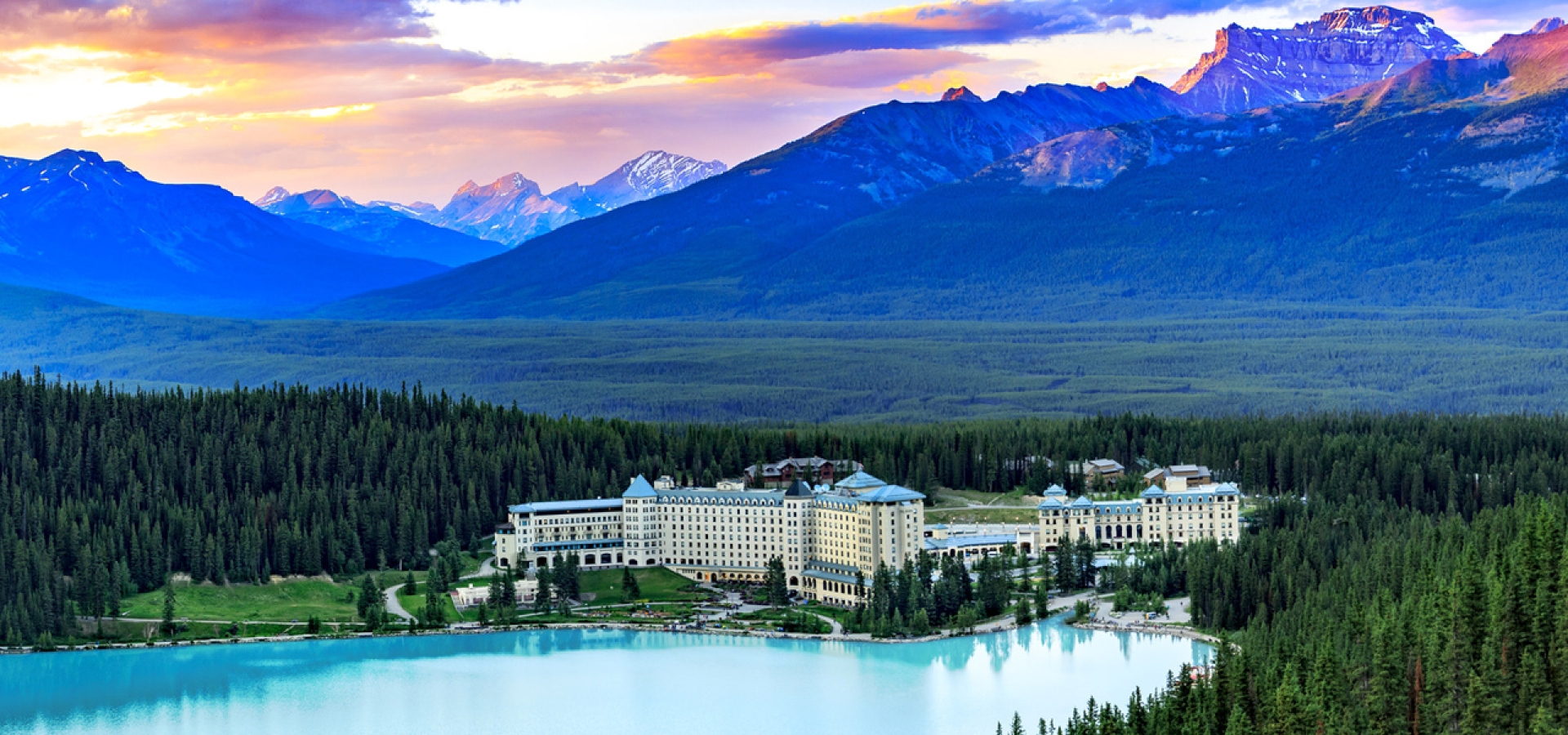 Lake Louise Fairmont Hotel Banff