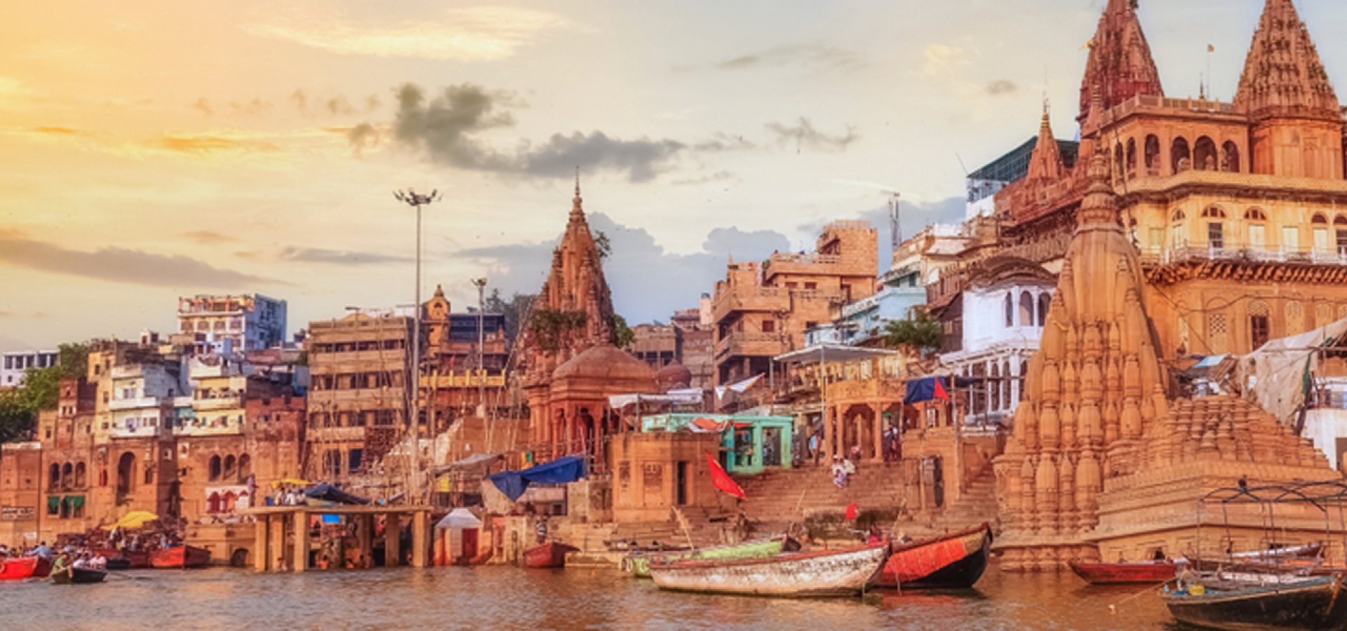 Varanasi-India-Boat-Ride-1800x600
