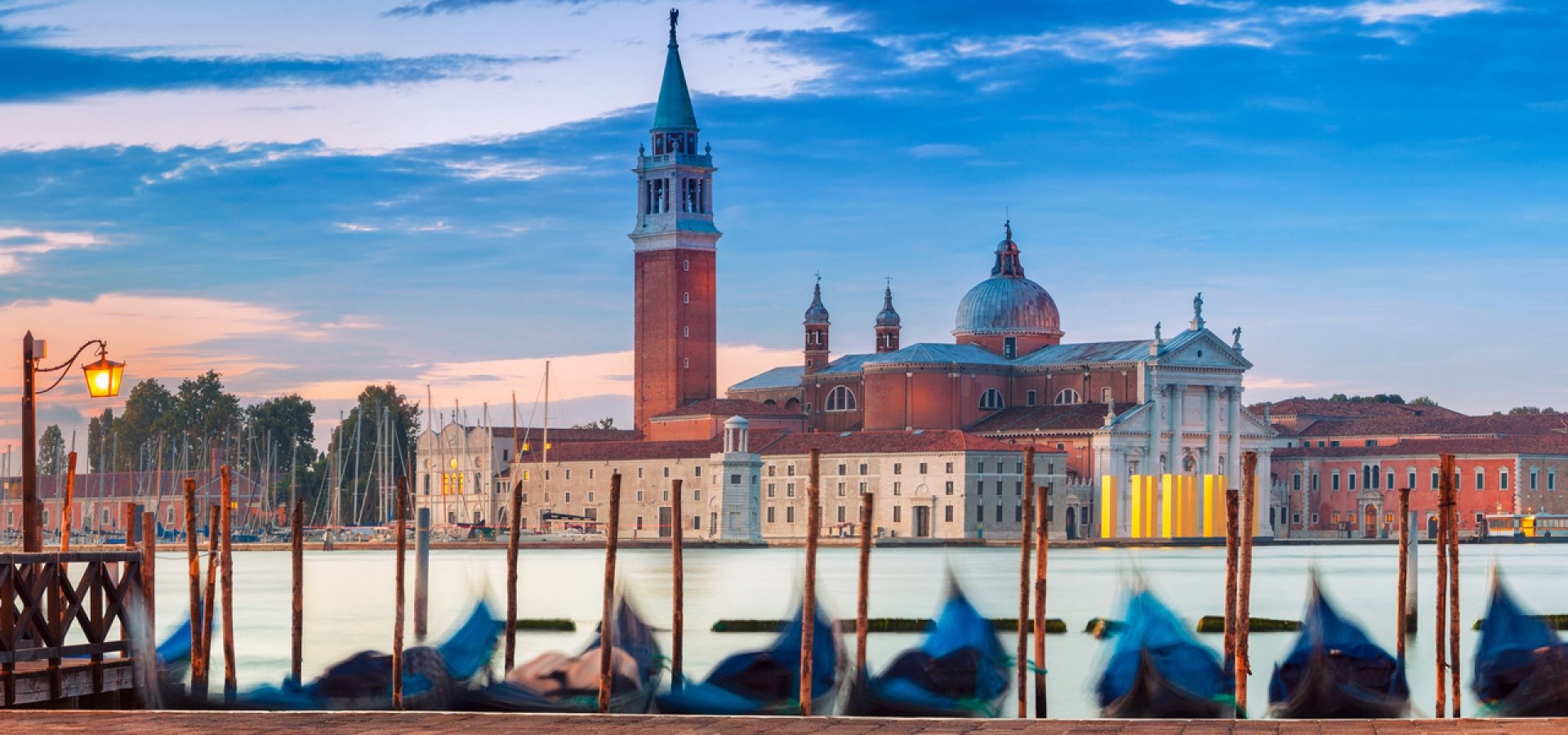gondolas in venice, italy with railbookers