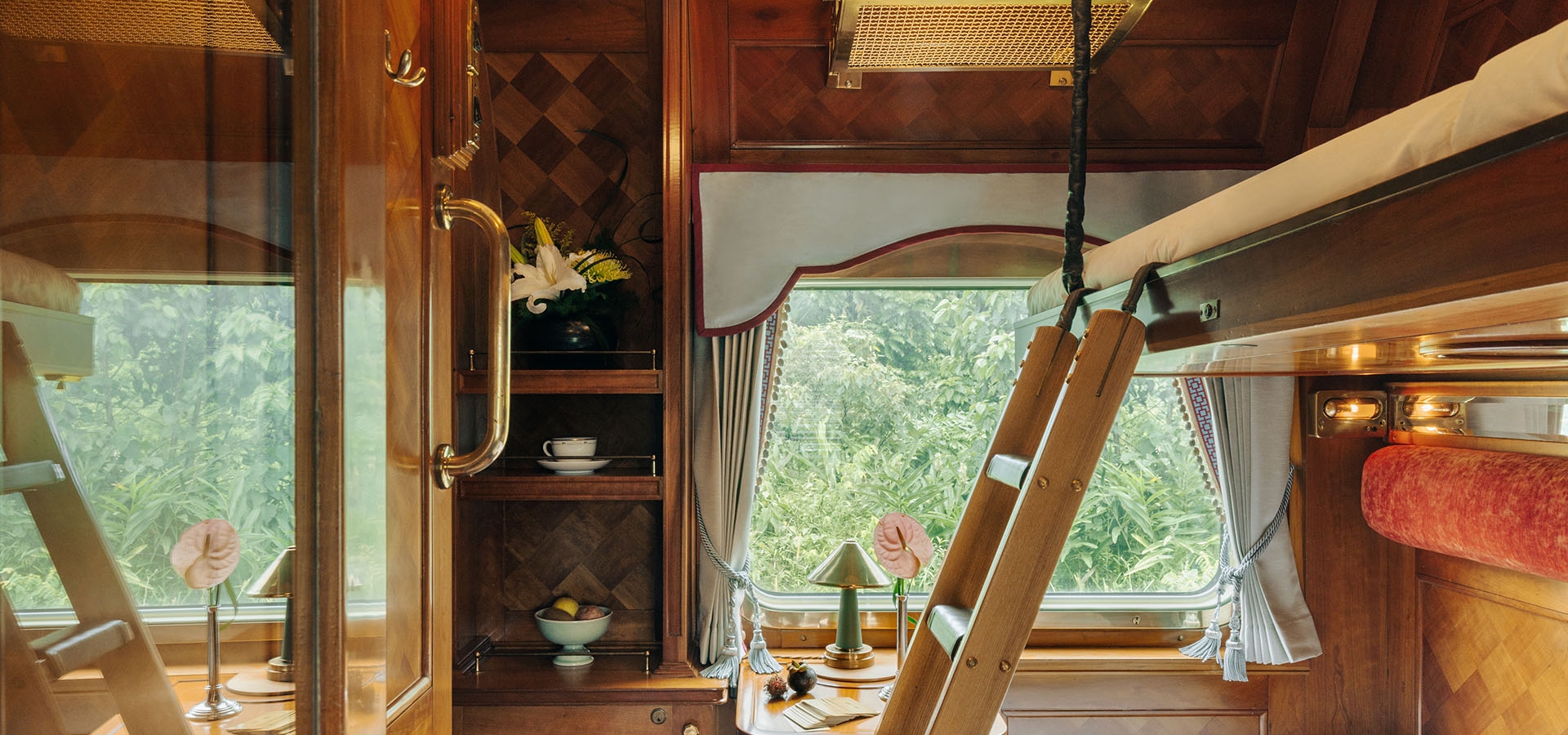 Eastern & Oriental Express | Railbookers®