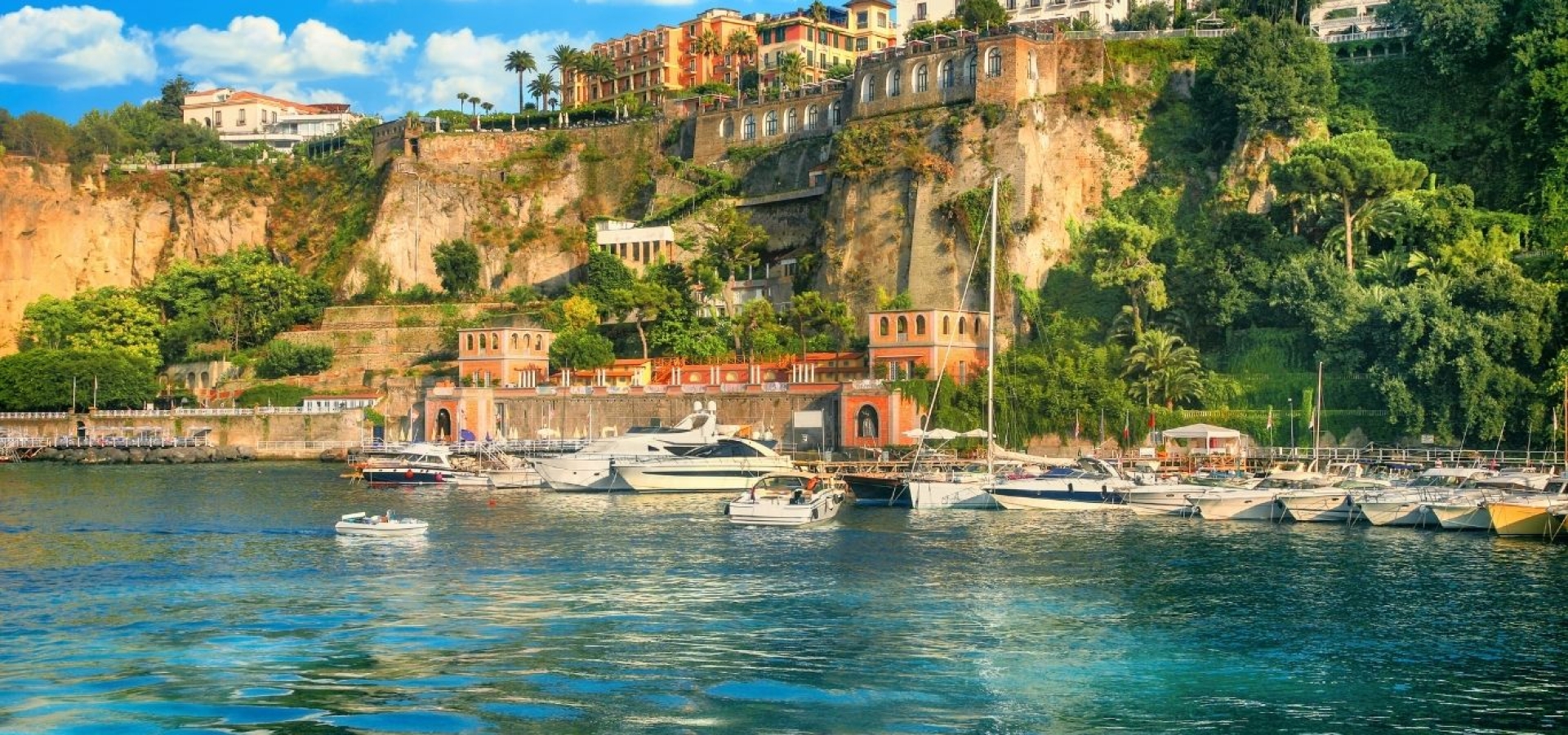The shoreline and cliffs in Sorrento Italy