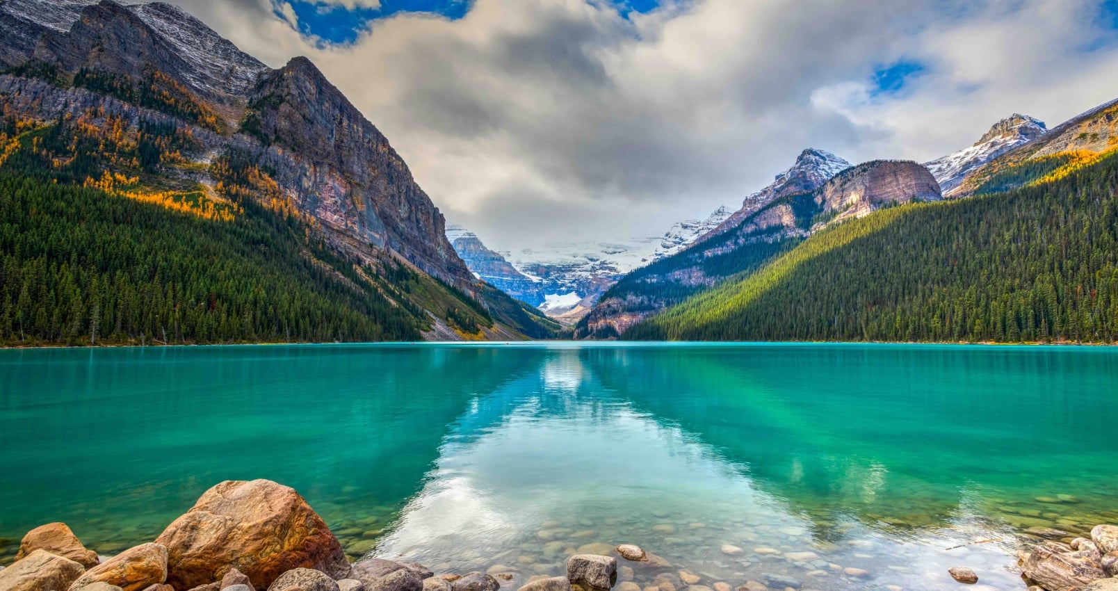 Lake Louise Canada view of water and mountains