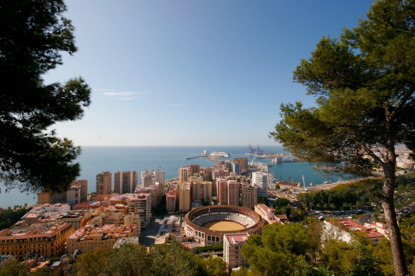 An-aerial-view-of-the-city-Malaga-iStock_000007320731Small