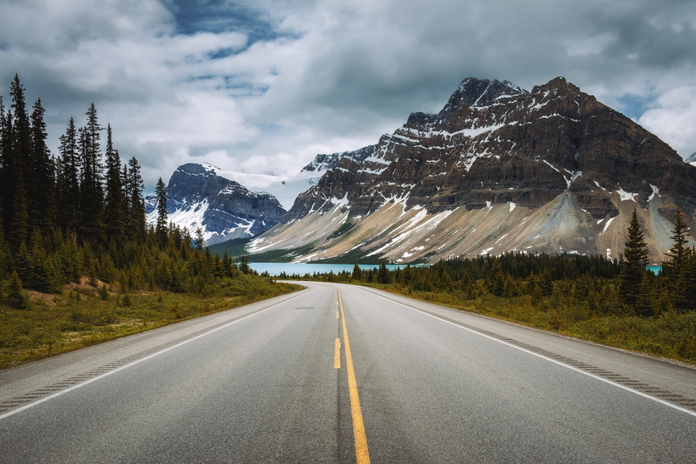 Scenic Icefields Pkwy in Banff National Park leading to the Bow lake Scenic Icefields Pkwy in Banff National Park leading to the Bow lake