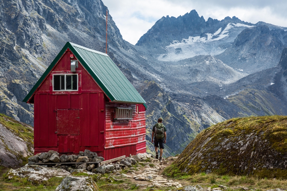 talkeetna-mountains-near-hatcher-pass-alaska_743537524_web
